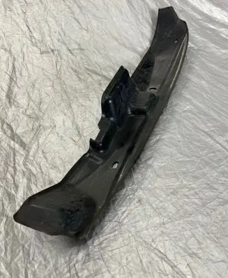 Volvo XC90 Fender end trim 32219521 BQ2FA