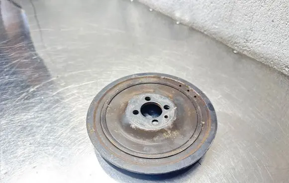 Opel Insignia A Crankshaft pulley 55563401 185735