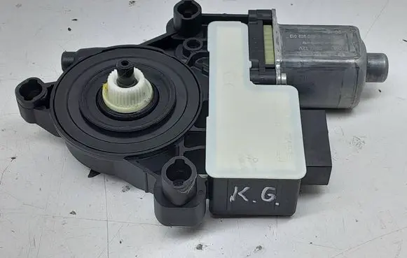 Cupra Formentor Rear door window regulator motor 5Q0959407D S0011 H007