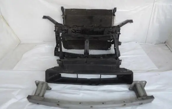Opel Vivaro Radiator support slam panel
