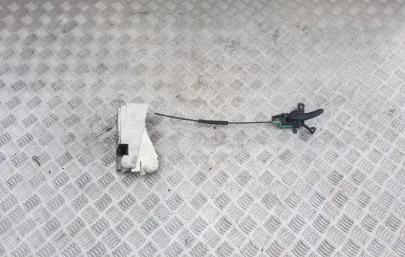 Seat Alhambra (Mk1) Rear door lock 7M0839011AC