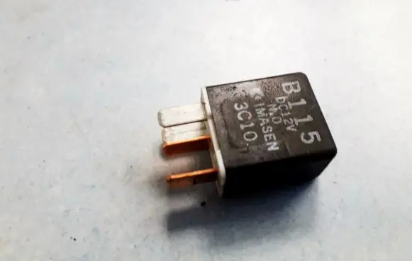 Mazda 3 I Other relay B115DC12V