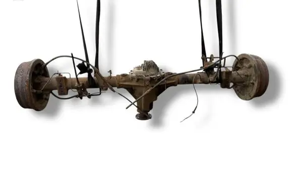 Nissan Navara D40 Rear axle beam with reductor 