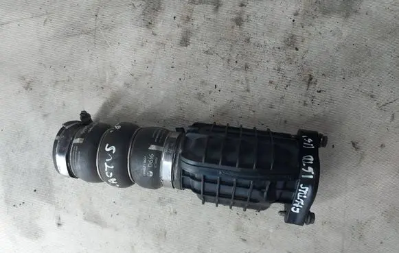 Citroen C4 Cactus Intercooler hose/pipe 9687261180