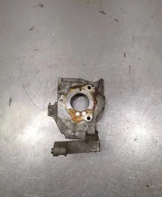 Volvo V50 Fuel pump bracket 9654959880