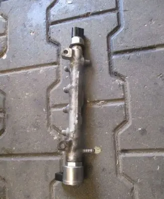 Volkswagen Caddy Fuel main line pipe VW04L130764C