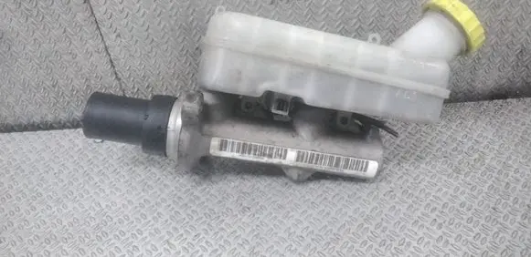 Chrysler Voyager Master brake cylinder P04721550AB