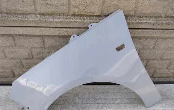 Opel Adam Fender