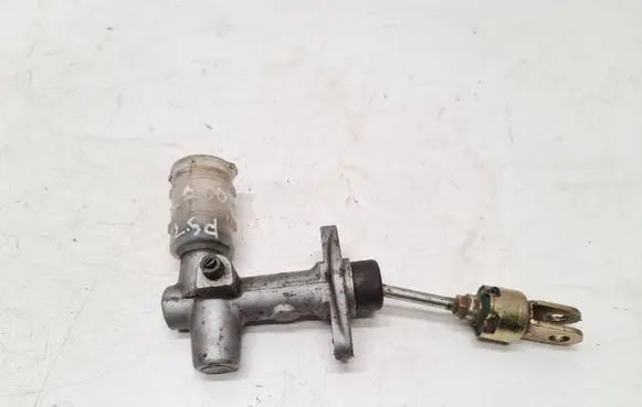 Mitsubishi L200 Master brake cylinder