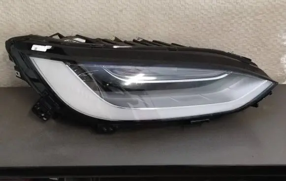 Tesla Model X Headlight/headlamp 103431900E