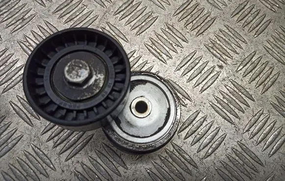 Fiat Stilo Alternator belt tensioner pulley 