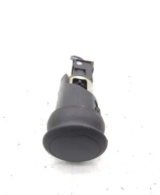 Nissan Pathfinder R51 12 V Socket (front) 