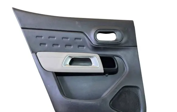 Citroen C5 Aircross Coupe rear side trim panel 98250212DZ