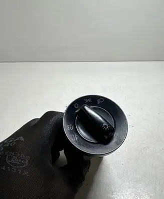 Volkswagen PASSAT B5.5 Light switch 1C0941531A
