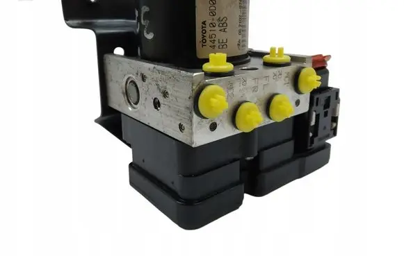 Toyota Yaris ABS Pump 445100D031