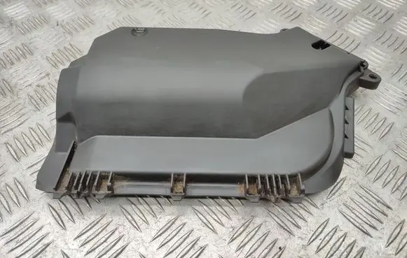 Audi A4 Allroad Fuse box cover 8K1907613C