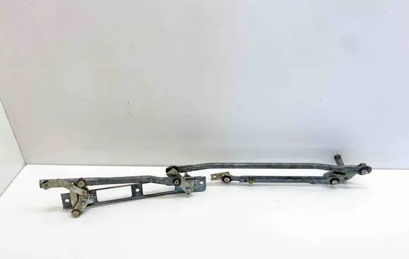 Front wiper linkage and motor