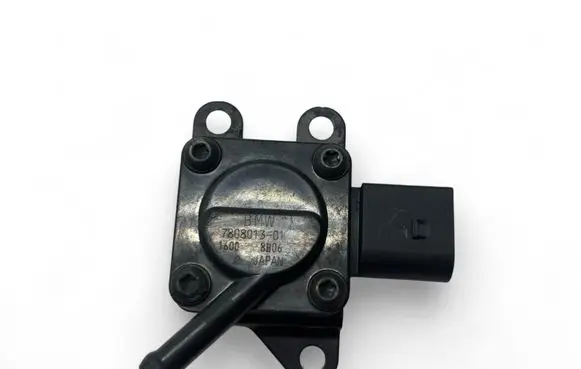 BMW 5 F10 F11 Exhaust gas pressure sensor 7808013