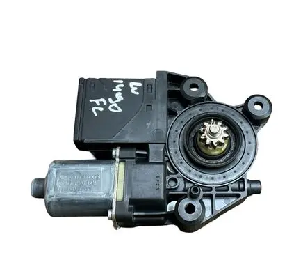 Renault Scenic III - Grand scenic III Front door window regulator motor 0130822479