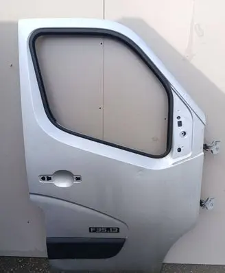 Renault Master III Front door