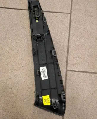 Hyundai ix35 Electric window control switch 935802S1109P