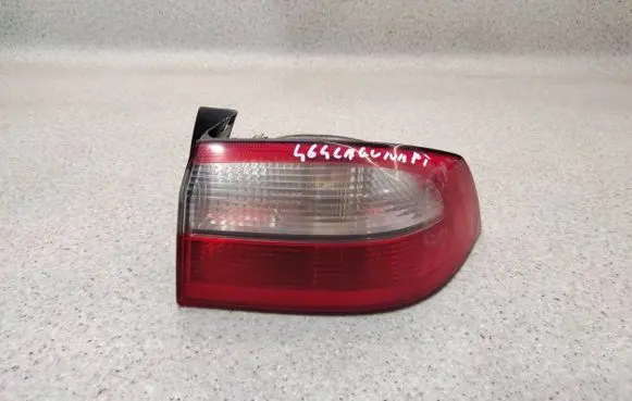 Renault Laguna II Rear/tail lights 8200002474