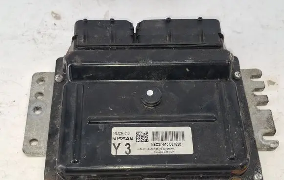 Nissan Note (E11) Engine control unit/module MEC37510