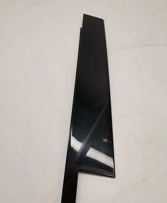Mercedes-Benz GLE (W166 - C292) Rear door glass trim molding A1666900487