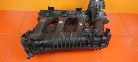 Mercedes-Benz C AMG W204 Intake manifold A2710903037 271820
