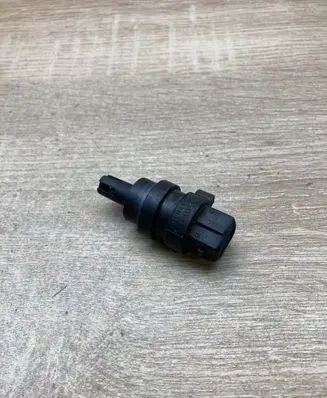 Audi A4 S4 B6 8E 8H Outside/external air temperature sensor 028906081