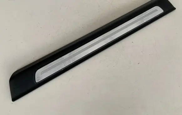 Audi Q7 4M Front sill trim cover 4M0853373A