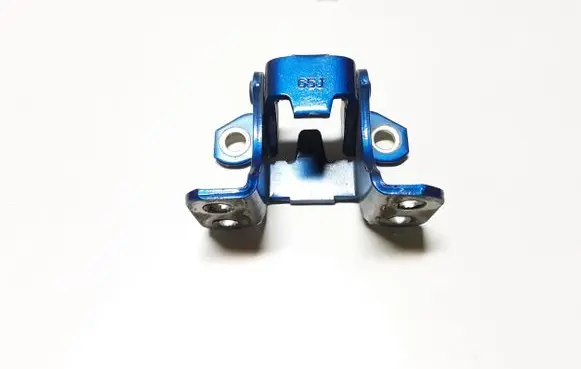 Suzuki Grand Vitara II Tailgate/trunk/boot hinge 65J