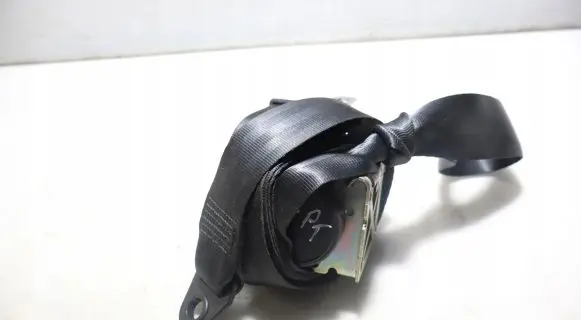 Fiat Tipo Rear seatbelt
