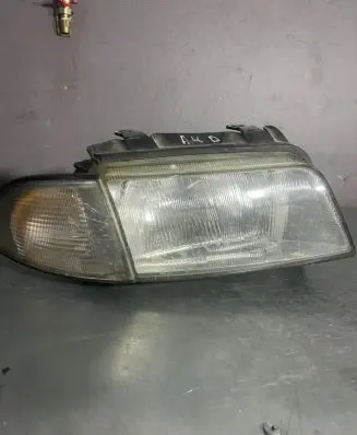 Audi A4 S4 B5 8D Headlight/headlamp 8D0941030 7629605