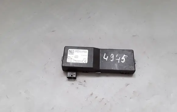 Opel Insignia A Door central lock control unit/module 13501980 F00HJ00471