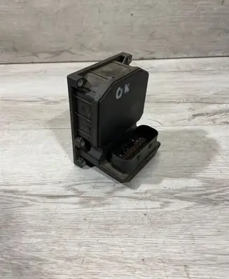 BMW 5 E39 ABS Pump 6750345 0265900001 34526750345