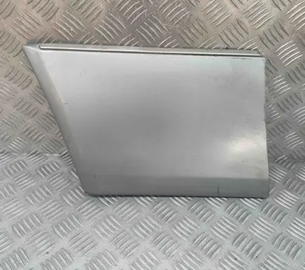 Mercedes-Benz E W124 Fender grill A1246901340