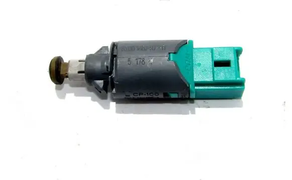 Clutch pedal sensor