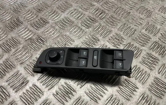 Volkswagen Tiguan Electric window control switch 1K0959565L 1K4959857B