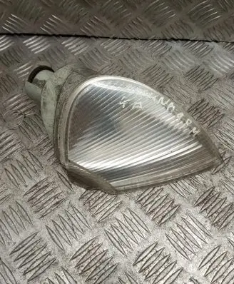Renault Laguna I Front indicator light G7700820126F