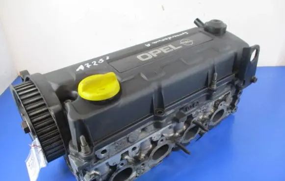 Opel Corsa C Engine head 
