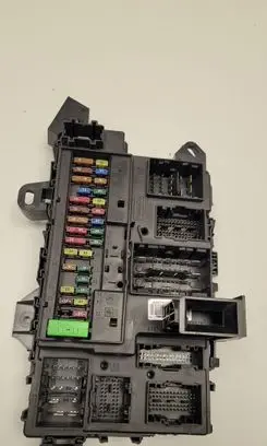Ford F150 Fuse module JU5T15604