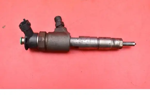 Citroen Berlingo Fuel injector 0445110340