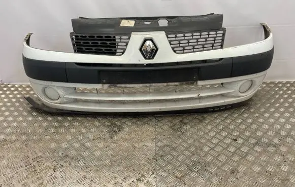 Renault Clio II Front bumper 