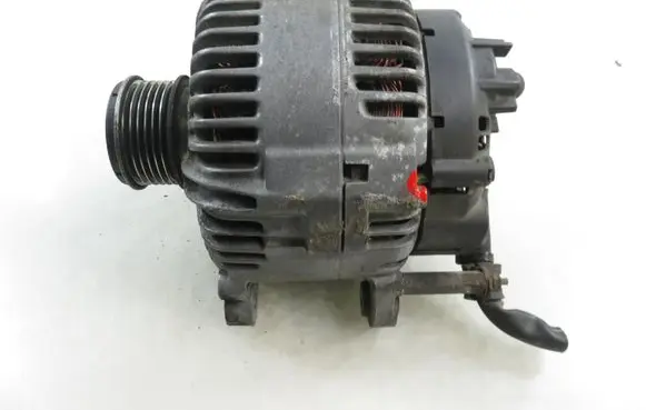 Volkswagen PASSAT B6 Generator/alternator 021903026L