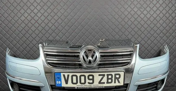 Volkswagen Jetta V Front bumper 