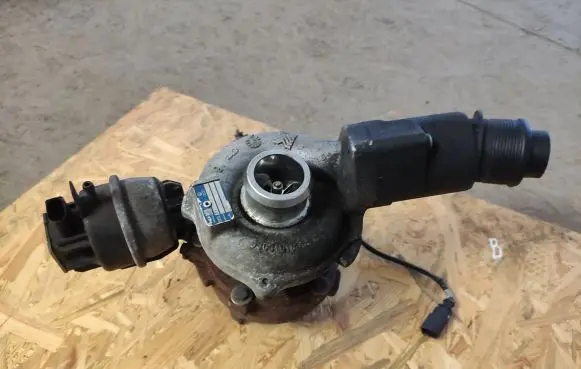 Audi A4 S4 B8 8K Turbo 03L145702D