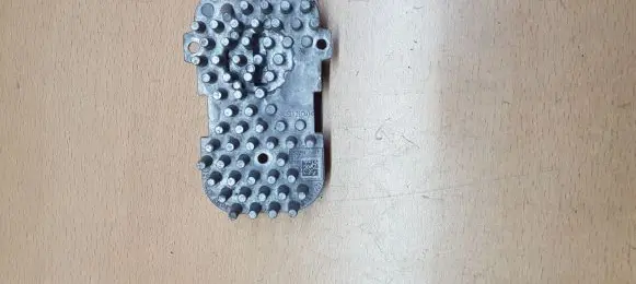 BMW 4 F32 F33 LED ballast control module 1305715084