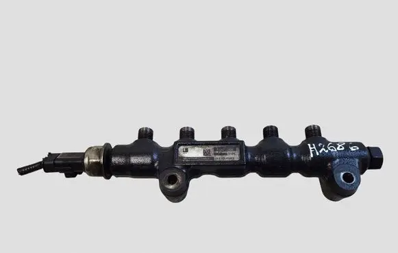 Volvo S40 Fuel main line pipe 9654592680