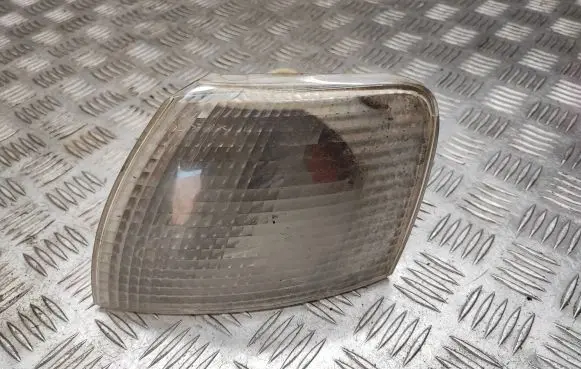 Volkswagen PASSAT B5 Front indicator light 3B0953049C 415741